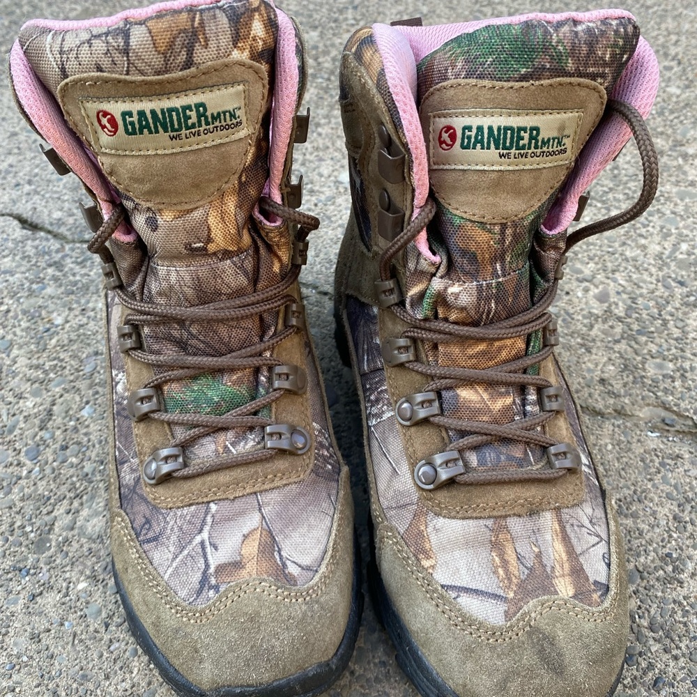 Girls Waterproof Hunting / Hiking Boots Sz 4